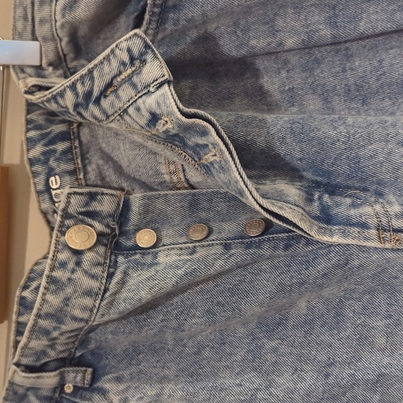 Vintage high wasted acid wash distressed boyfriend jean size 13. - Picture 2 of 4